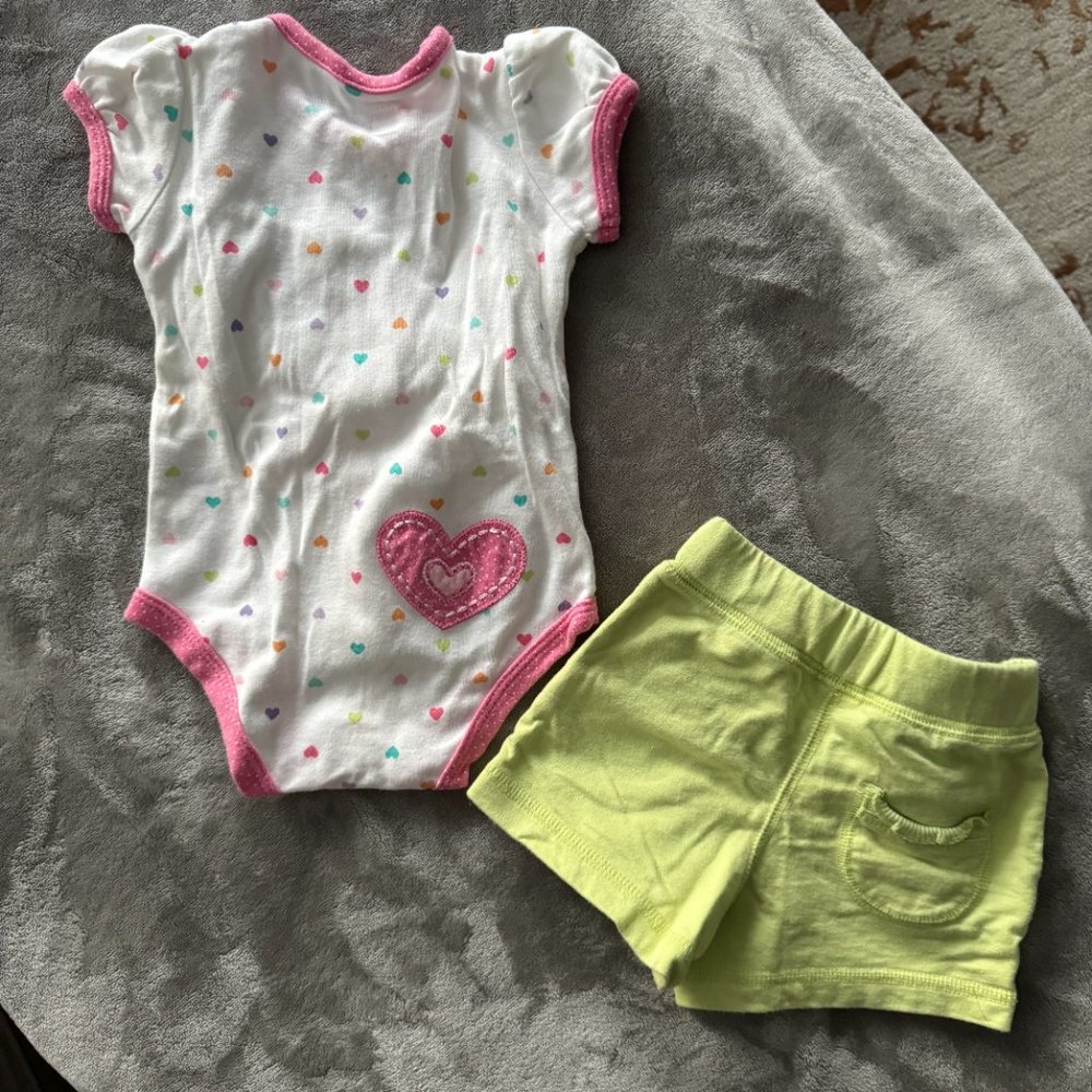 Carter's Onesie and Pull-On Short Set EUC Sz 3 mos - Picture 4 of 4